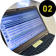 ディーラー同等のテスター（診断機）を使⽤して異常を調査
